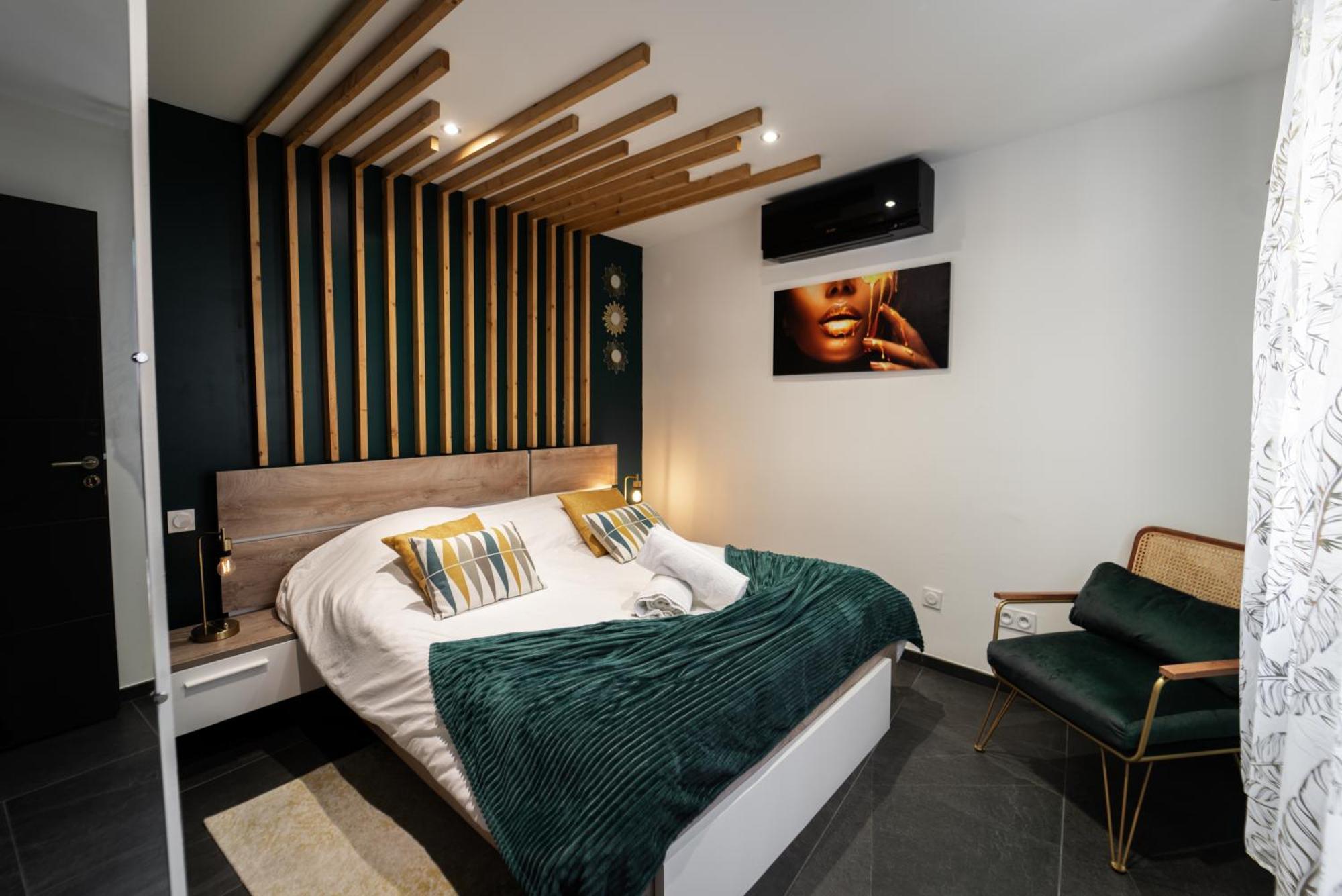 Loft 150 M2 Jacuzzi, Sauna Et Massage بلانياك المظهر الخارجي الصورة